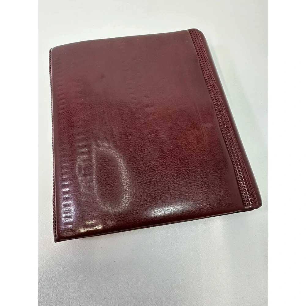 VTG Day Runner Classic 3 Ring Organizer Padded Maroon Faux Leather Dividers